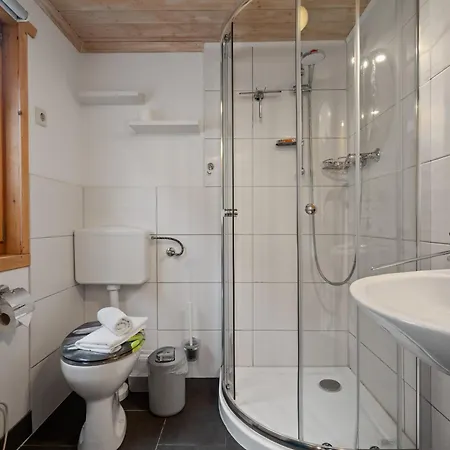 Vakantiehuis Gerdi Schwarz (Mecklenburgische Seenplatte)